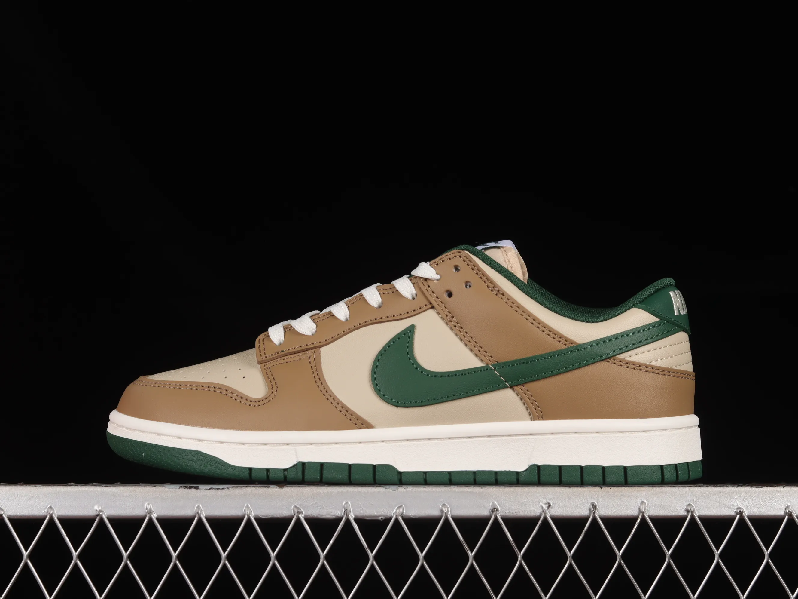 All categories Nk SB Dunk series Nk SB Dunk Low low-top sneakers J version Nk Dunk Low "Tans" retro green SB low-top sports and leisure sneakers FB7160-231